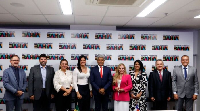 Jerônimo anuncia mudanças no secretariado e em órgãos do Estado em adequação à legislação eleitoral