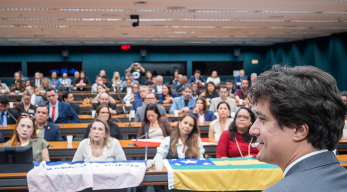 Lucas Ramos Consolida Atuação em Defesa da Saúde Bucal e Conquista Avanço Histórico no Piso Salarial para Dentistas e Médicos