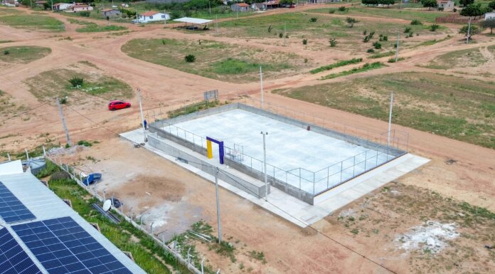Obras da quadra da Catalunha avançam e George Duarte comemora: “Essa e outras 18 quadras estão sendo construídas em todo o município”