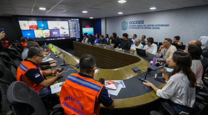 Raquel Lyra envia à Alepe projetos que criam auxílio de R$ 2,5 mil e fundo para ações contra chuvas