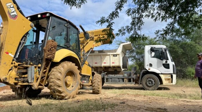 Prefeitura de Lagoa Grande segue intensificando os serviços de manutenção e melhorias nas estradas rurais do município