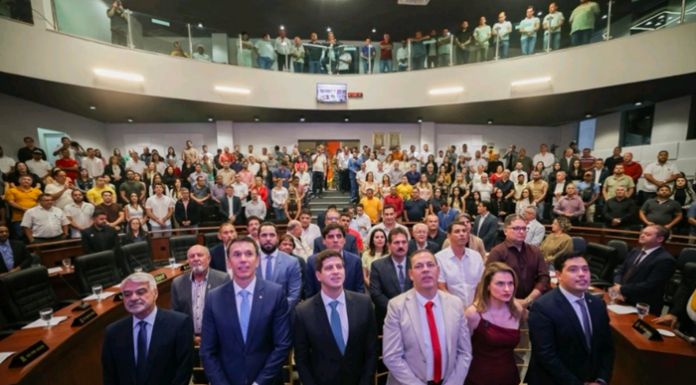 Coluna do Blog: Título em ano eleitoral ou palanque antecipado? João Campos transforma homenagem em ato político em Garanhuns