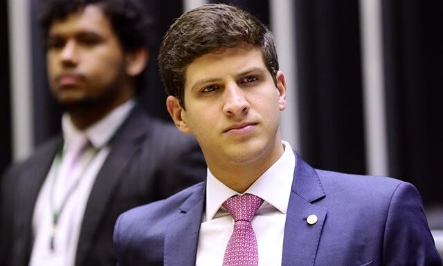 TCE aponta prejuízo de R$ 16 milhões em contratos da gestão João Campos, revela portal Metrópoles