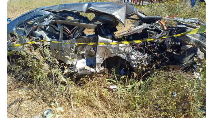 Avô e neto morrem em grave acidente na BR-428, no Sertão de Pernambuco