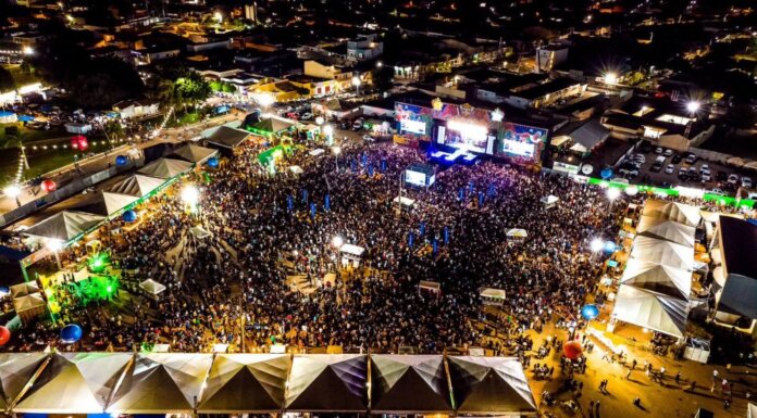 Segunda noite da Festa do Interior em Casa Nova confirma sucesso do evento e fortalece economia local