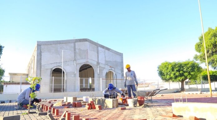 Lazer na comunidade: Prefeitura acelera obras de praça que vai beneficiar Areia Branca e Dom Malan