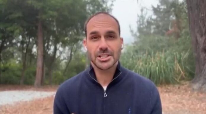 “Foi uma imaturidade da Michelle, ela jamais poderia ter feito aquele vídeo”, afirma Eduardo Bolsonaro sobre racha político no PL