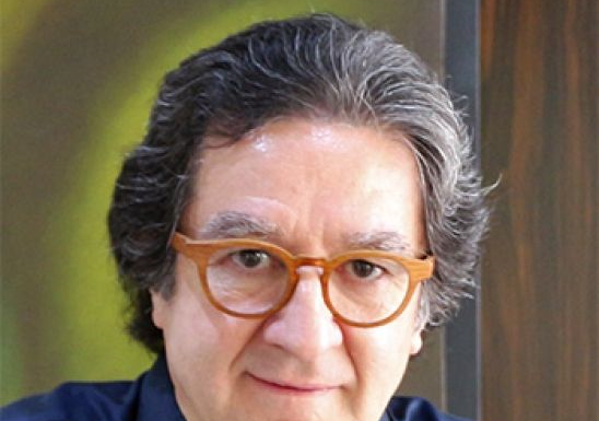 Candidato pode desafiar a democracia?