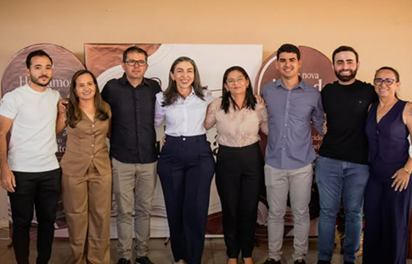 Prefeita de Dormentes agradece o legado de Beniciana e reforça: “Seguimos unidos para oferecer uma educação cada vez melhor”
