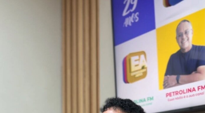 Carlos Britto lamenta ausência de representante do Sertão na suplência de Dudu da Fonte e cita Maria Elena, informa assessoria