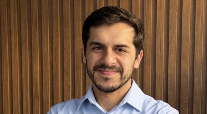 A IA não veio salvar quem parou de estudar. Veio acelerar quem nunca parou