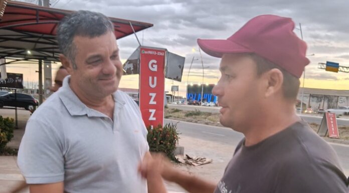Doutor Marcos Ortopedista visita comércio da Vila Marcela e reforça compromisso com geração de emprego, destaca assessoria