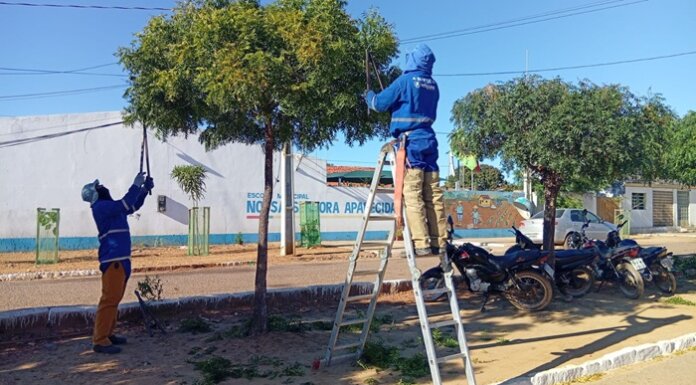 Cerca de 50 comunidades da zona rural já receberam serviços de limpeza em Petrolina