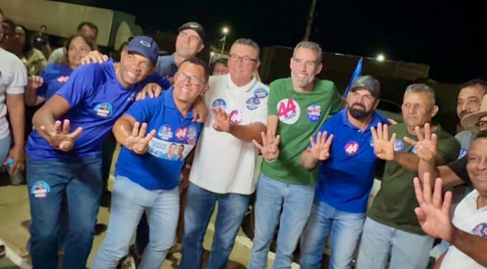 Ao lado de Anísio Viana, Benedito de Santana participa de grande mobilização em apoio a Adolfo Viana e Jordávio Ramos
